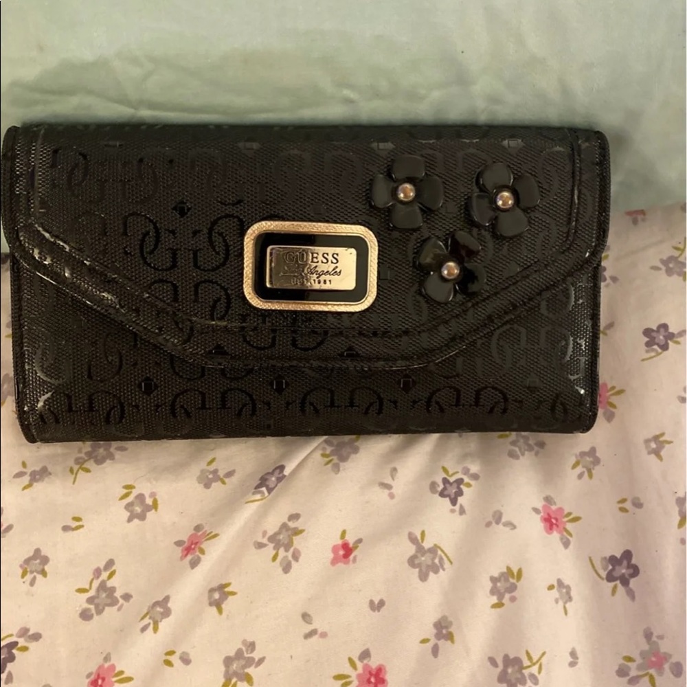 Guess wallet